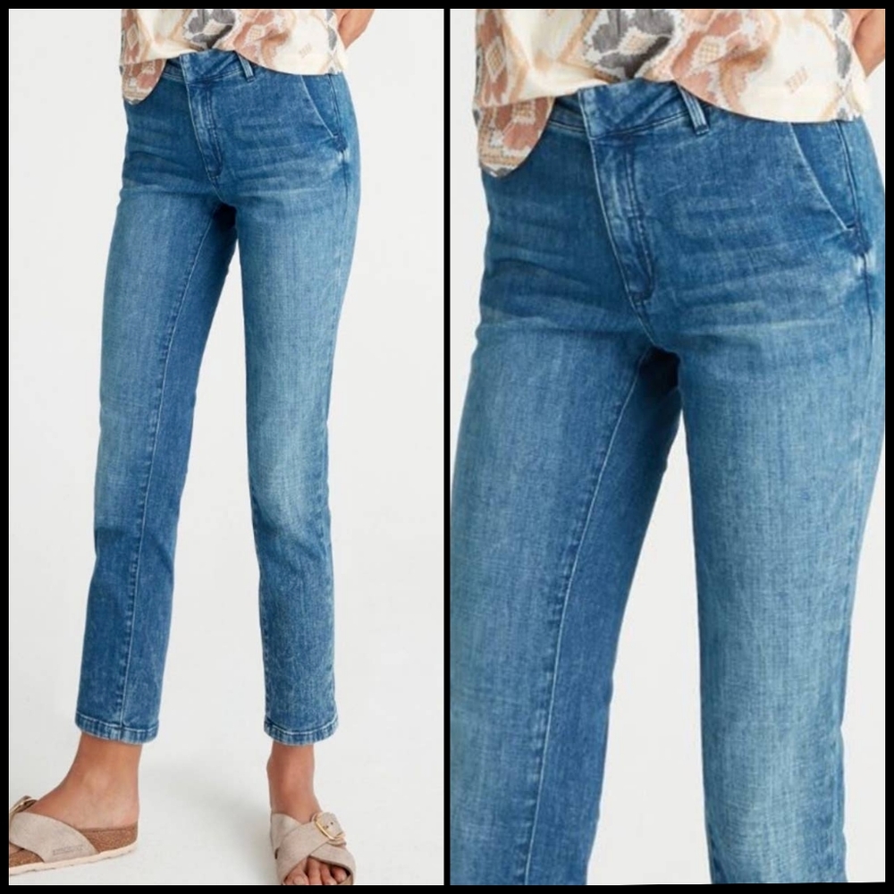 Anthropologie Pilcro mid rise straight leg Jeans in Medium Denim